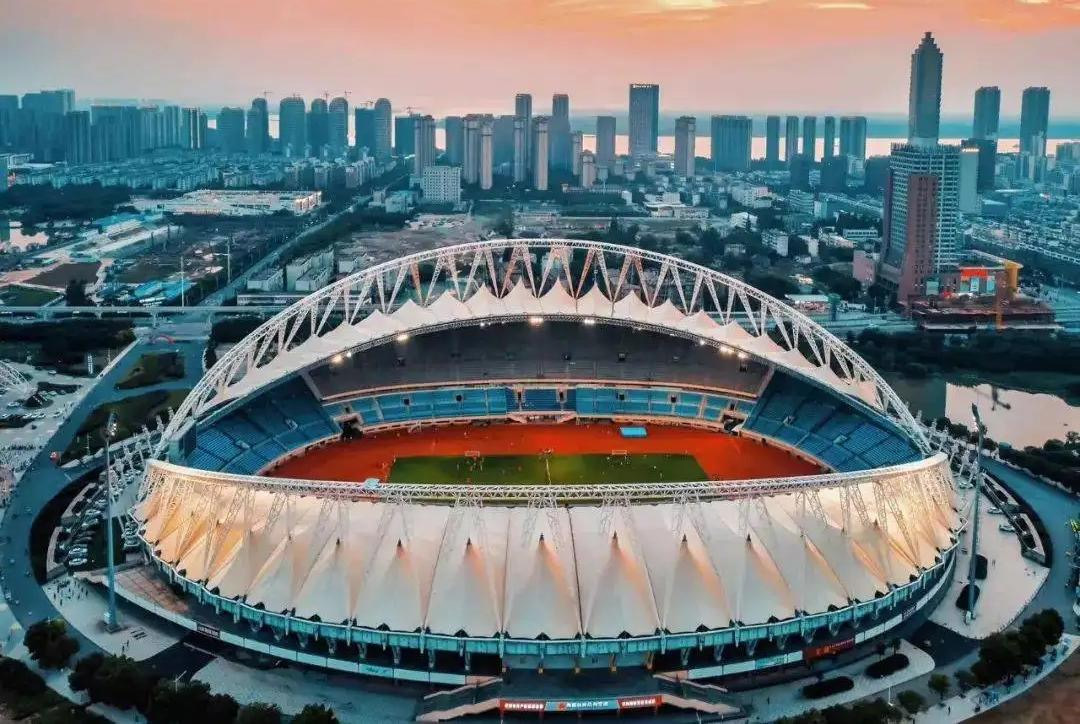 標(biāo)桿落地！廣東長(zhǎng)江智聯(lián)中標(biāo)蕪湖奧體中心項(xiàng)目，膜結(jié)構(gòu)硬實(shí)力閃耀體育領(lǐng)域