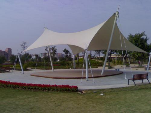 膜結(jié)構(gòu)單層鋼結(jié)構(gòu)施工中應(yīng)注意的問題？